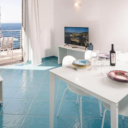 Apart Otel Blu 4*