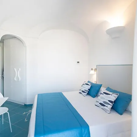 Apart Otel Blu 4*