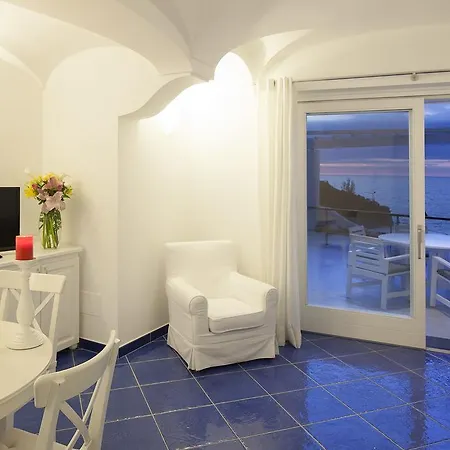 Apart Otel Blu 4*