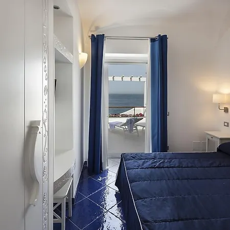 Blu Aparthotel 2*
