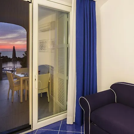 Blu Aparthotel 2*