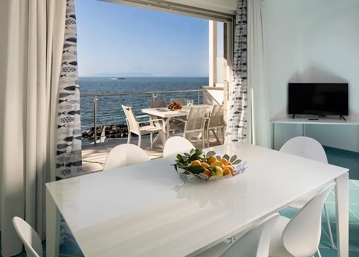 Blu شقة فندقية 4*