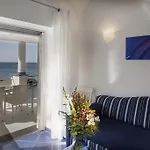 Blu Isquia