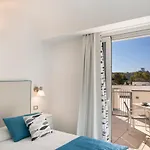Blu Apartahotel